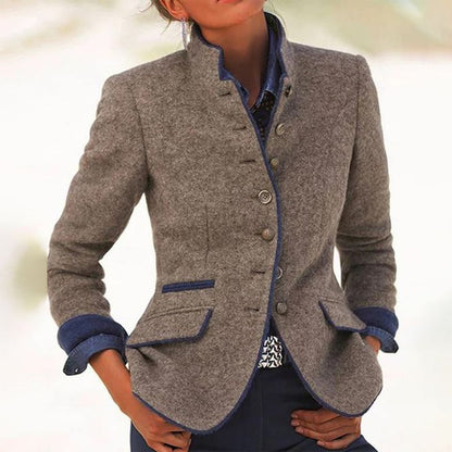 Chaqueta elegante de mujer en color liso