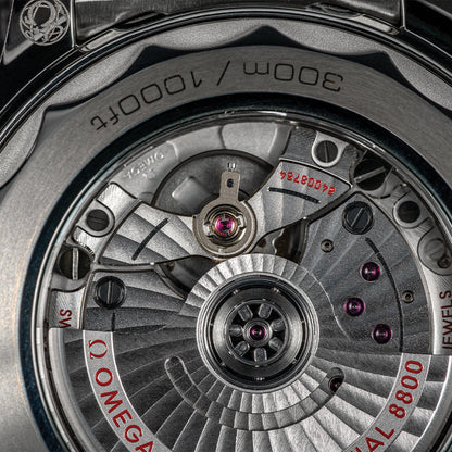 Seamaster Diver 300M 42mm - White on Bracelet