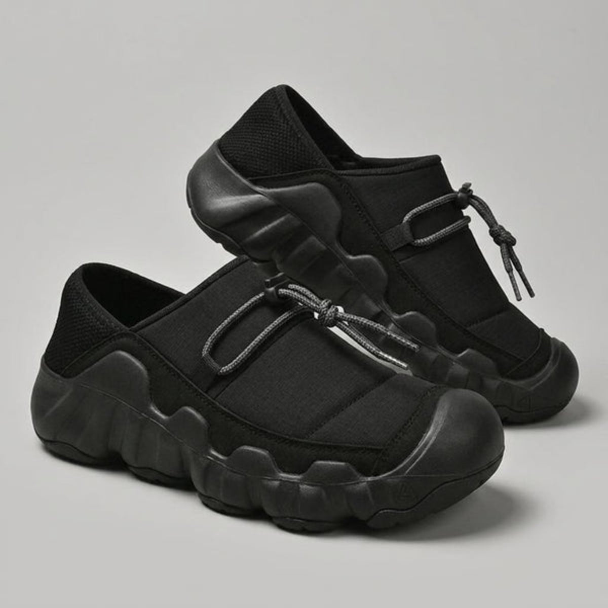 Amos™ Cushioned Slip-On Canvas Sneakers | Spaydes