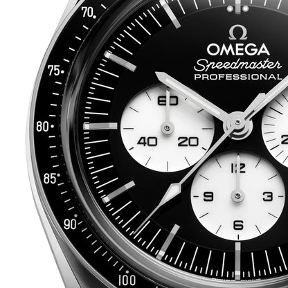 Speedmaster Moonwatch Professional "Reverse Panda" 42mm - Black on Bracelet